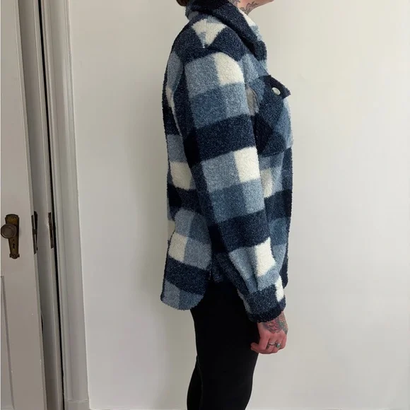 Abercrombie & Fitch Navy and White Teddy Jacket - Picture 2 of 7